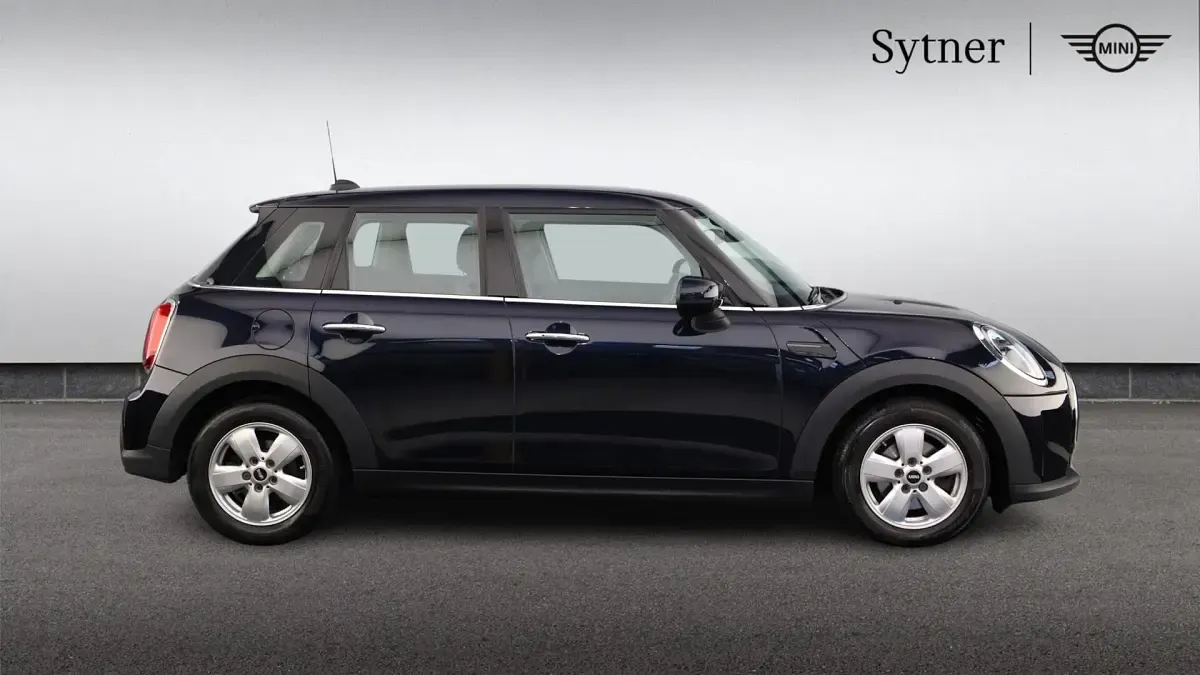 Used Mini Cooper Classic 134 HP (98 kW) 2023 Black Hatchback