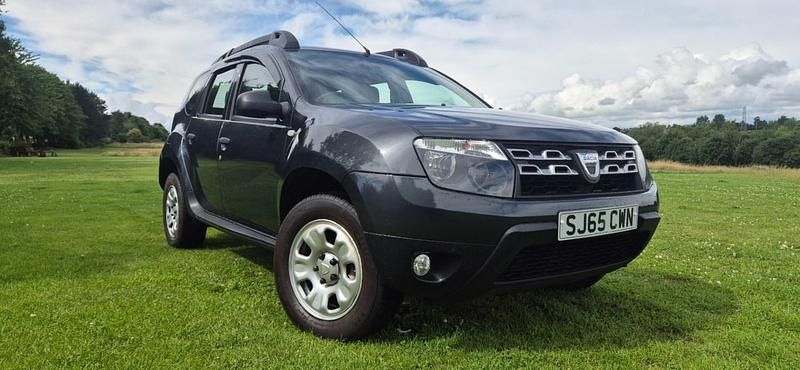 Grey Used 2015 Dacia Duster Ambiance SUV | £3,995 (Expensive) - Image 1/4