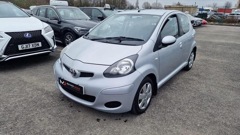 Used Toyota Aygo 2011 Silver Hatchback