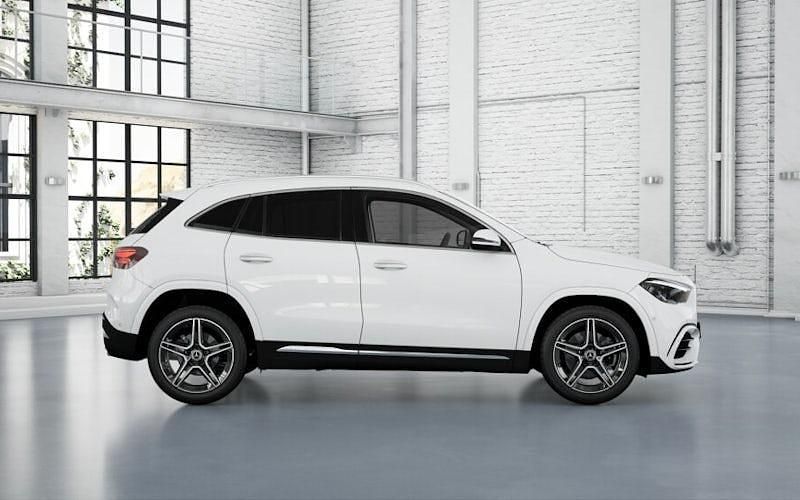 New Mercedes GLA200 Executive 163 HP (119 kW) 2026 SUV