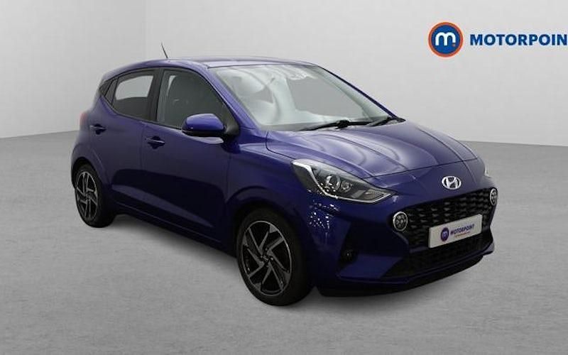 Used Hyundai i10 Premium 84 HP (61 kW) 2023 Hatchback