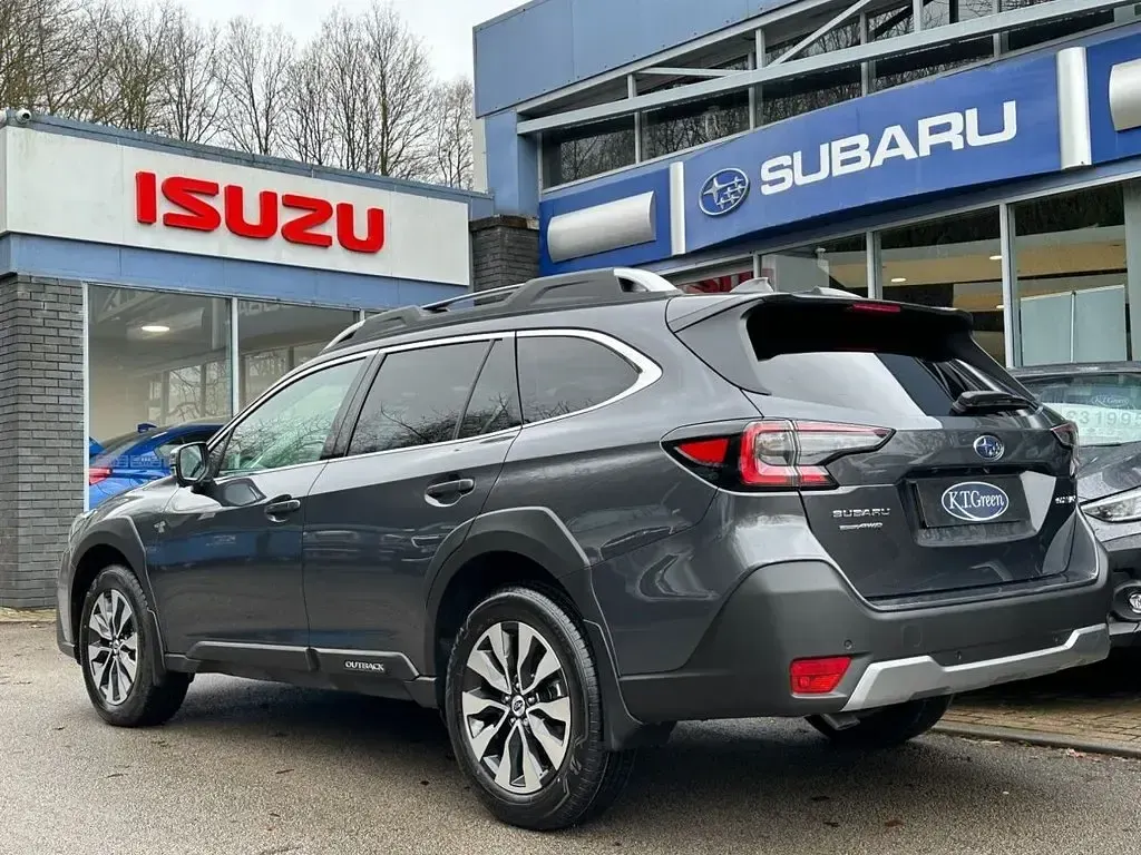 Used Subaru Outback 169 HP (124 kW) 2025 Grey Estate