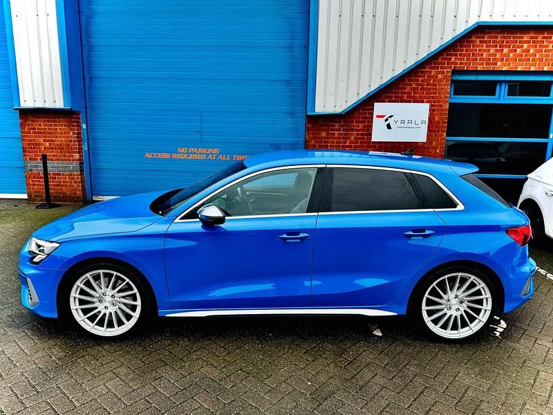 Used Audi A3 Sportback Design 190 HP (139 kW) 2022 Blue Hatchback