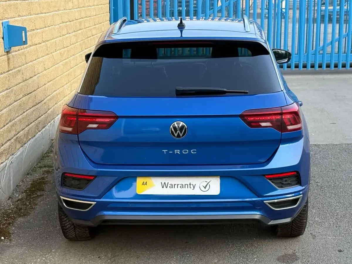 Used VW T-Roc R-line 150 HP (110 kW) 2022 Blue SUV