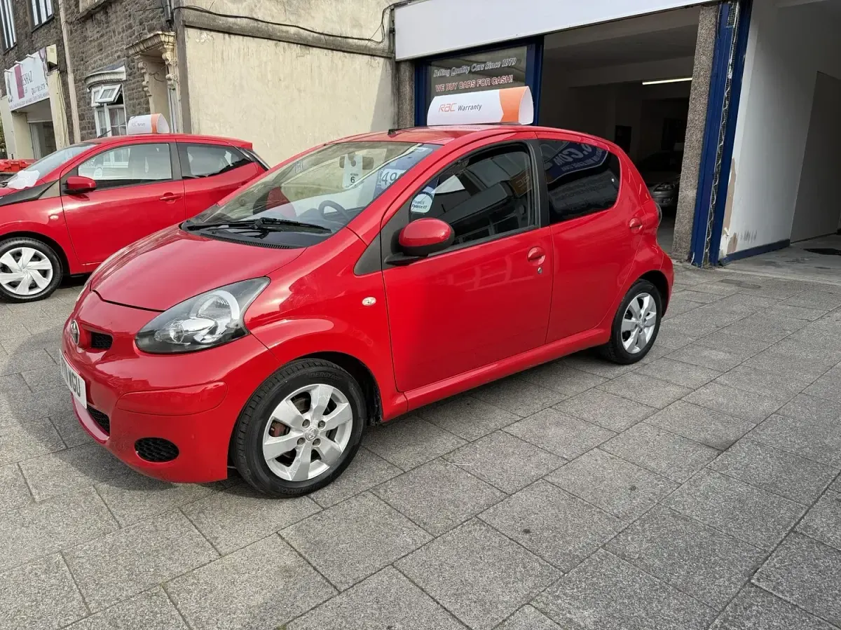 Used Toyota Aygo 2011 Red Hatchback