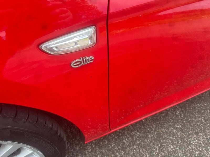 Used Vauxhall Astra Elite 136 HP (100 kW) 2016 Red Hatchback