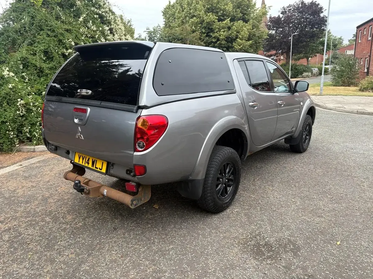 Used Mitsubishi L200 175 HP (128 kW) 2014 Grey Pickup