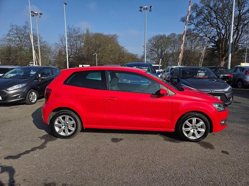 Used VW Polo Edition 60 HP (44 kW) 2014 Red Hatchback
