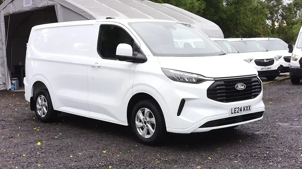 Used Ford Transit Custom Limited 136 HP (100 kW) 2024 White Van
