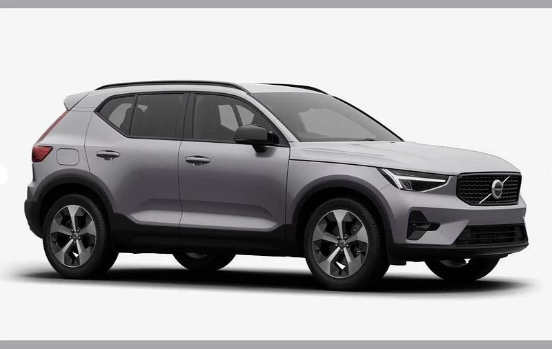 New Volvo XC40 Plus 161 HP (118 kW) 2026 Silver SUV
