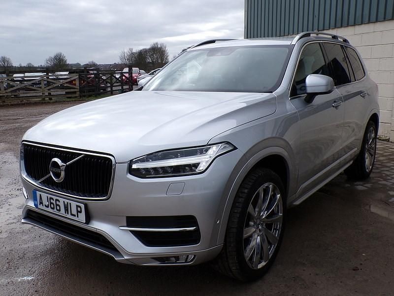 Used Volvo XC90 Momentum 235 HP (172 kW) 2016 Silver SUV