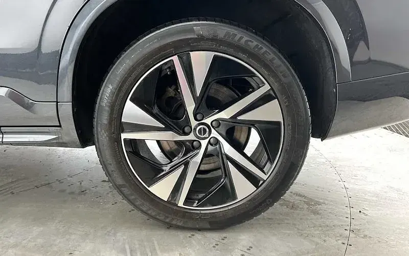 Usado Volvo XC90 R-Design 235 HP (172 kW) 2021 SUV