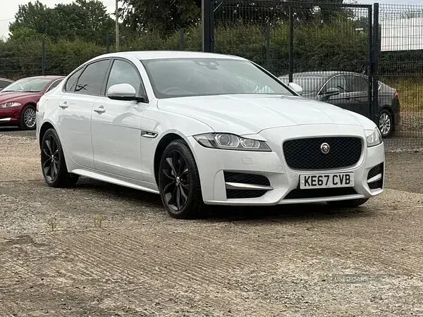 Used Jaguar XF R-Sport 250 HP (183 kW) 2017 White Sedan