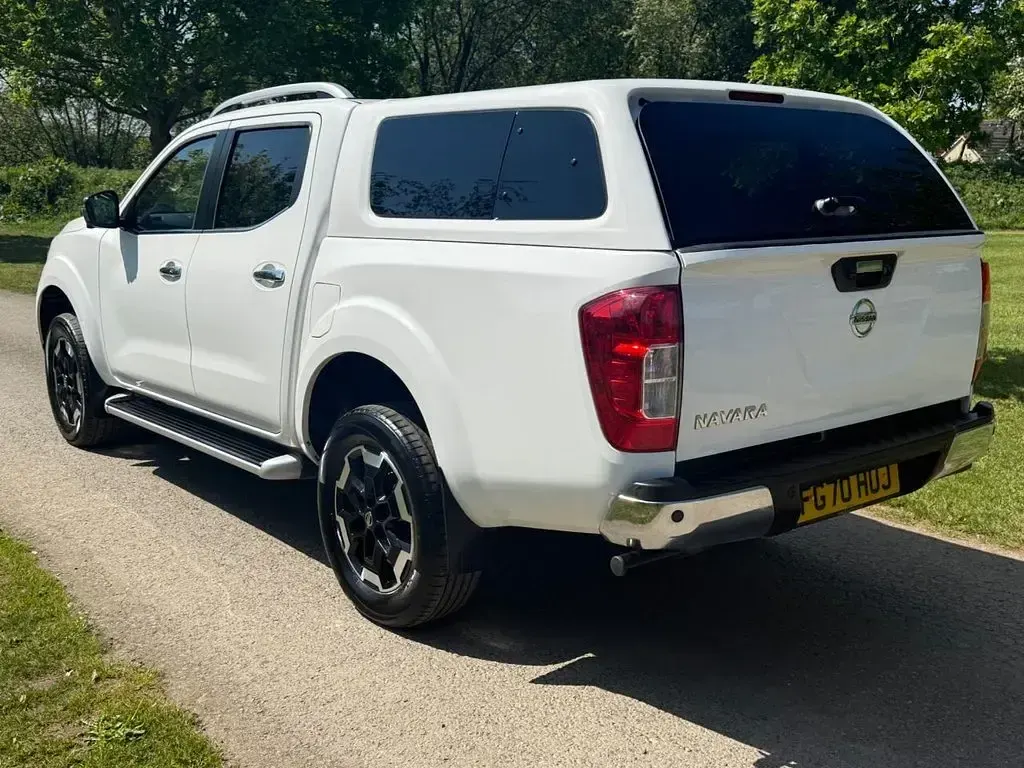 Used Nissan Navara Tekna 190 HP (139 kW) 2020 White Pickup