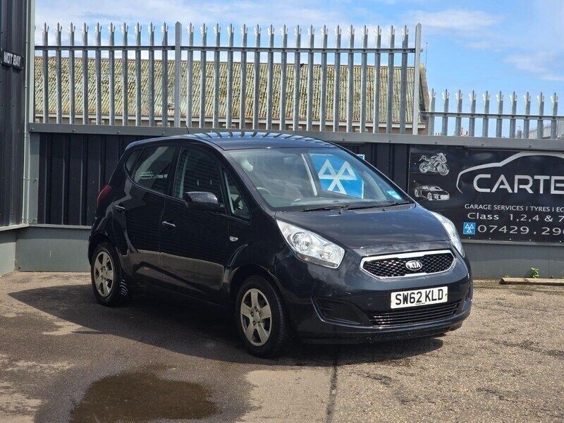 Black Used 2013 Kia Venga 2 Hatchback | £2,495 (Fair price) - Image 1/4