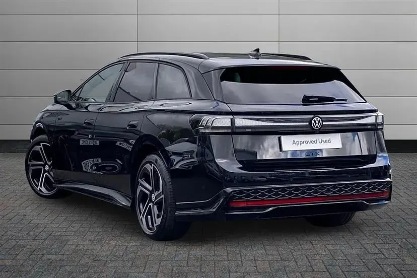 New VW ID.7 GTX 250 kW (340 HP) 2025 Black Estate