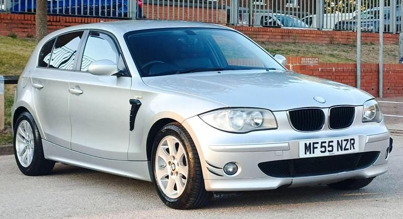 Silver Used 2005 BMW 120 Comfort Edition Hatchback | £3,000 (Expensive) - Image 1/4