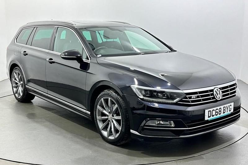 Used VW Passat R-line 150 HP (110 kW) 2018 Black Estate