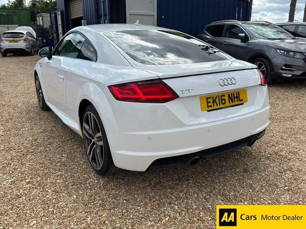 Used Audi TT S-Line 230 HP (169 kW) 2016 White Coupe