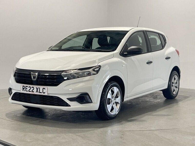 White Used 2022 Dacia Sandero Essentiel Hatchback | £8,999 (Good price) - Image 1/2
