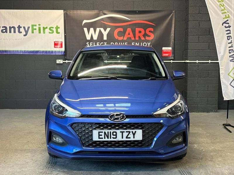Used Hyundai i20 SE 84 HP (61 kW) 2019 Blue Hatchback
