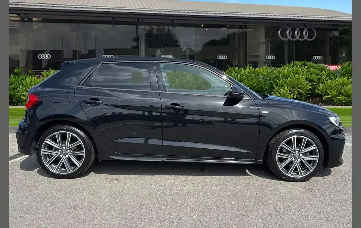 Used Audi A1 S-Line 116 HP (85 kW) 2019 Black SUV