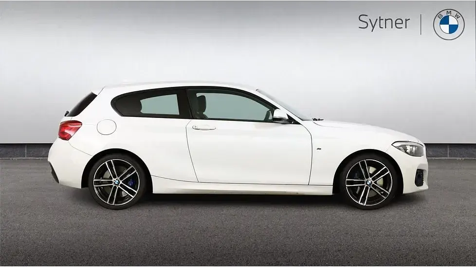 Used BMW 120 M Sport 187 HP (137 kW) 2017 White Hatchback