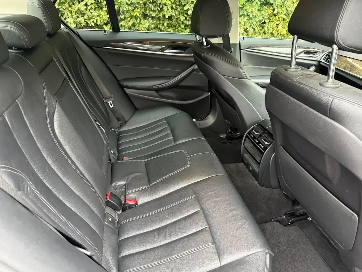 Used BMW 520 Comfort Edition 190 HP (139 kW) 2017 Blue Sedan