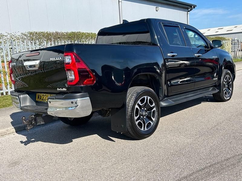 Used Toyota HiLux 2022 Black Pickup