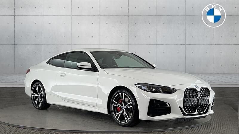 White Used 2025 BMW 420 M Sport Coupe | £38,990 (Good price) - Image 1/4