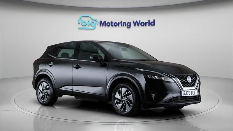 Black Used 2023 Nissan Qashqai Acenta Premium SUV | £17,500 (Good price) - Image 1/4