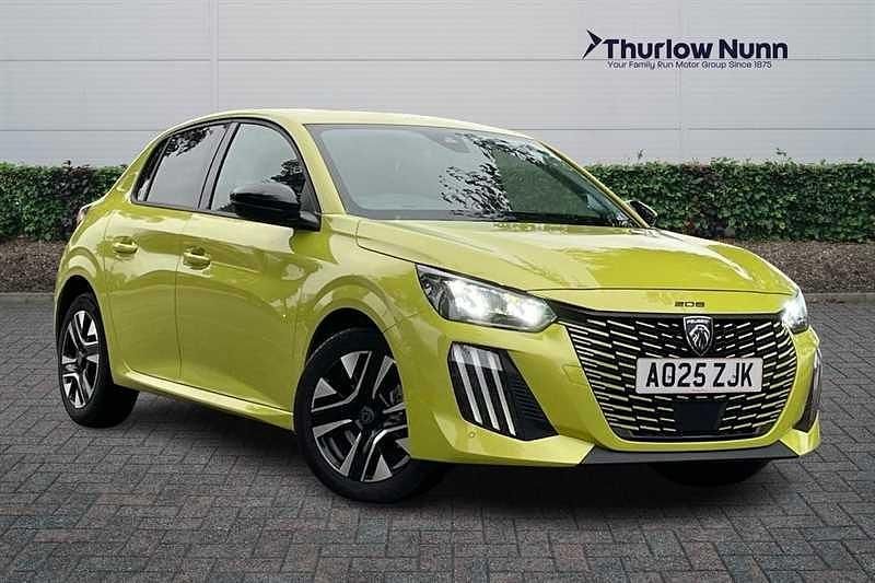 Used Peugeot 208 Allure 100 HP (73 kW) 2025 Yellow Hatchback