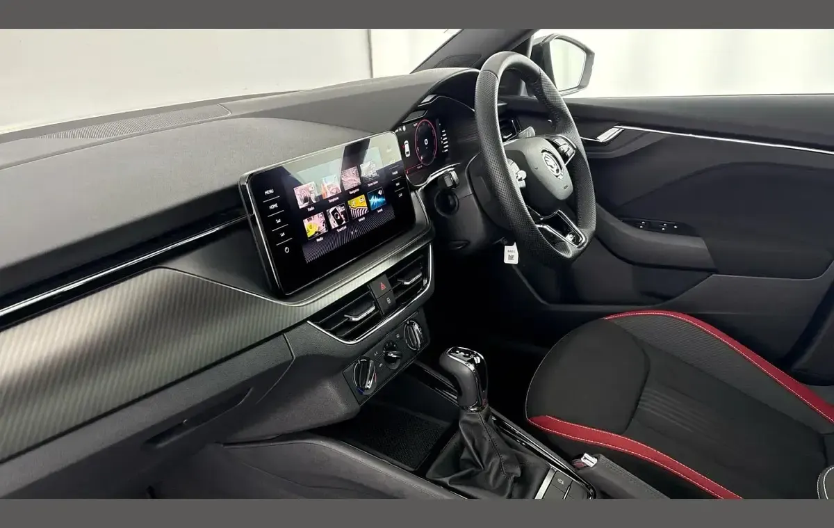 Usado Skoda Scala Monte Carlo 150 CV (110 kW) 2023 Azul Utilitario