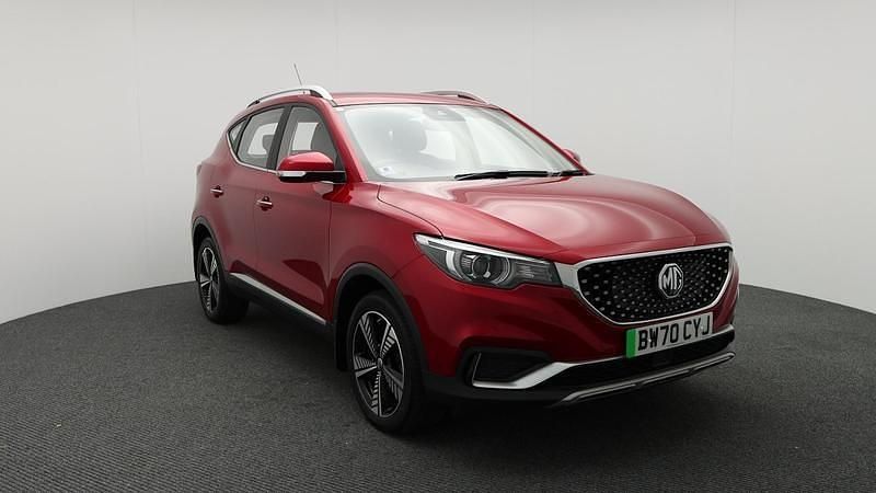 Used MG ZS Exclusive 105 kW (143 HP) 2021 Red Hatchback