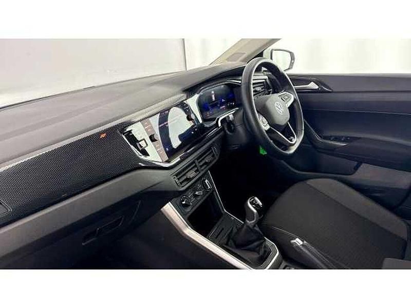 Used VW Polo Life 80 HP (58 kW) 2024 White Hatchback