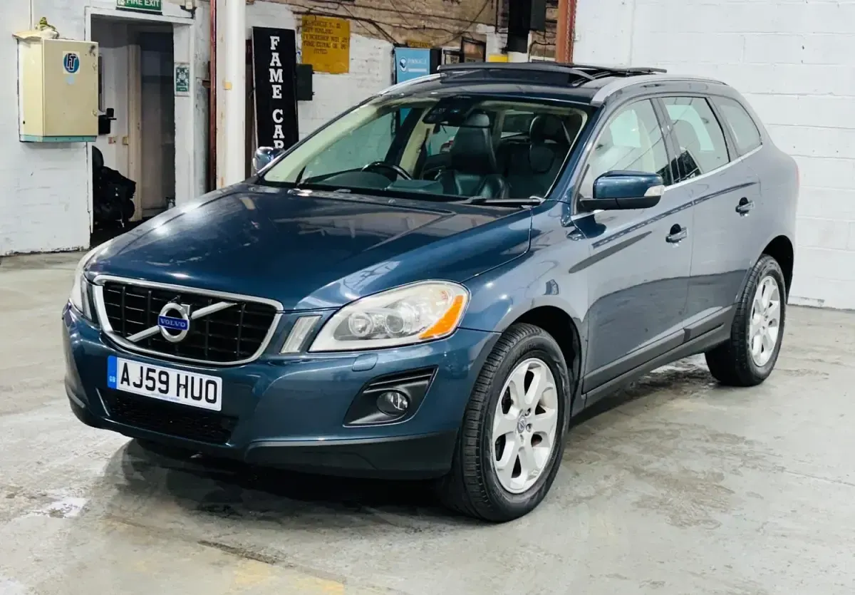Used Volvo XC60 SE Lux 205 HP (150 kW) 2009 Blue SUV