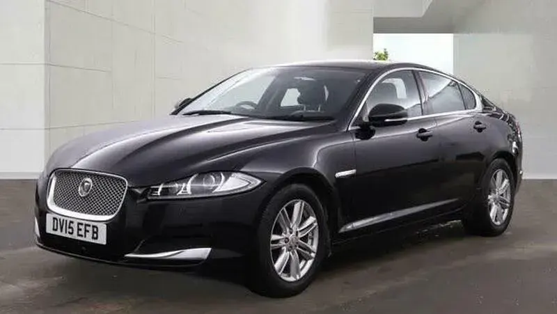 Used Jaguar XF Luxury 160 HP (117 kW) 2015 Black Sedan