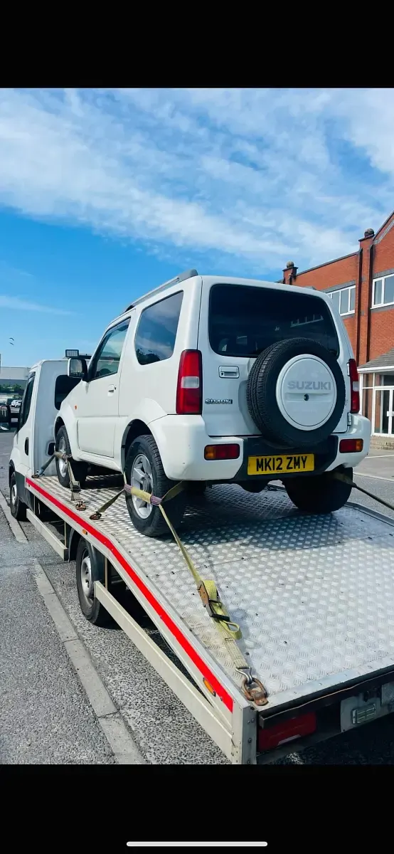 Used Suzuki Jimny SZ4 85 HP (62 kW) 2012 White SUV