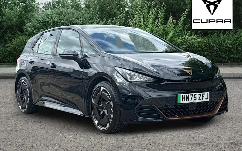 Begagnad Cupra Born e-Boost 169 kW (231 HK) 2026 Svart Halvkombi