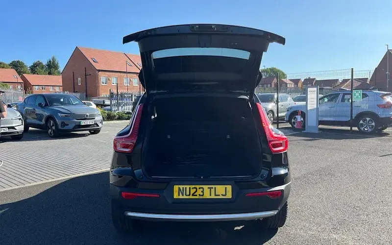 Used Volvo XC40 Ultimate 262 HP (192 kW) 2022 Black SUV