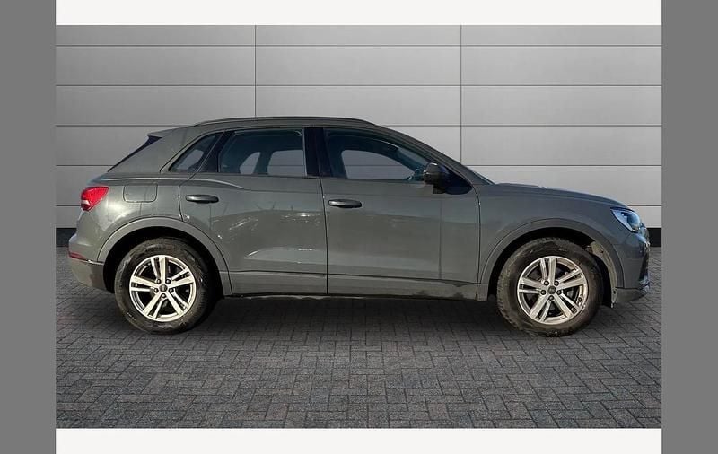 Used Audi Q3 Comfort 150 HP (110 kW) 2023 Nano grey SUV