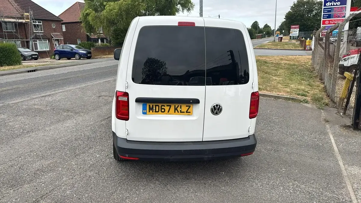 Used VW Caddy Startline 102 HP (75 kW) 2018 White MPV
