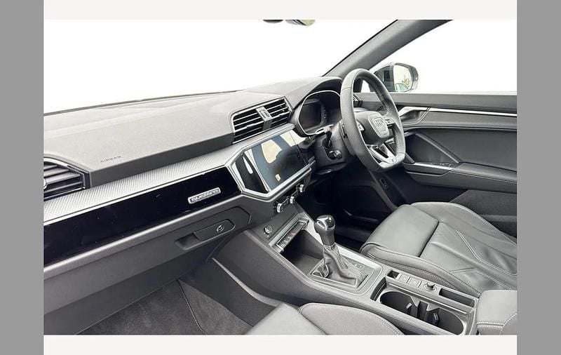 Used Audi Q3 Design 190 HP (139 kW) 2025 Grey SUV