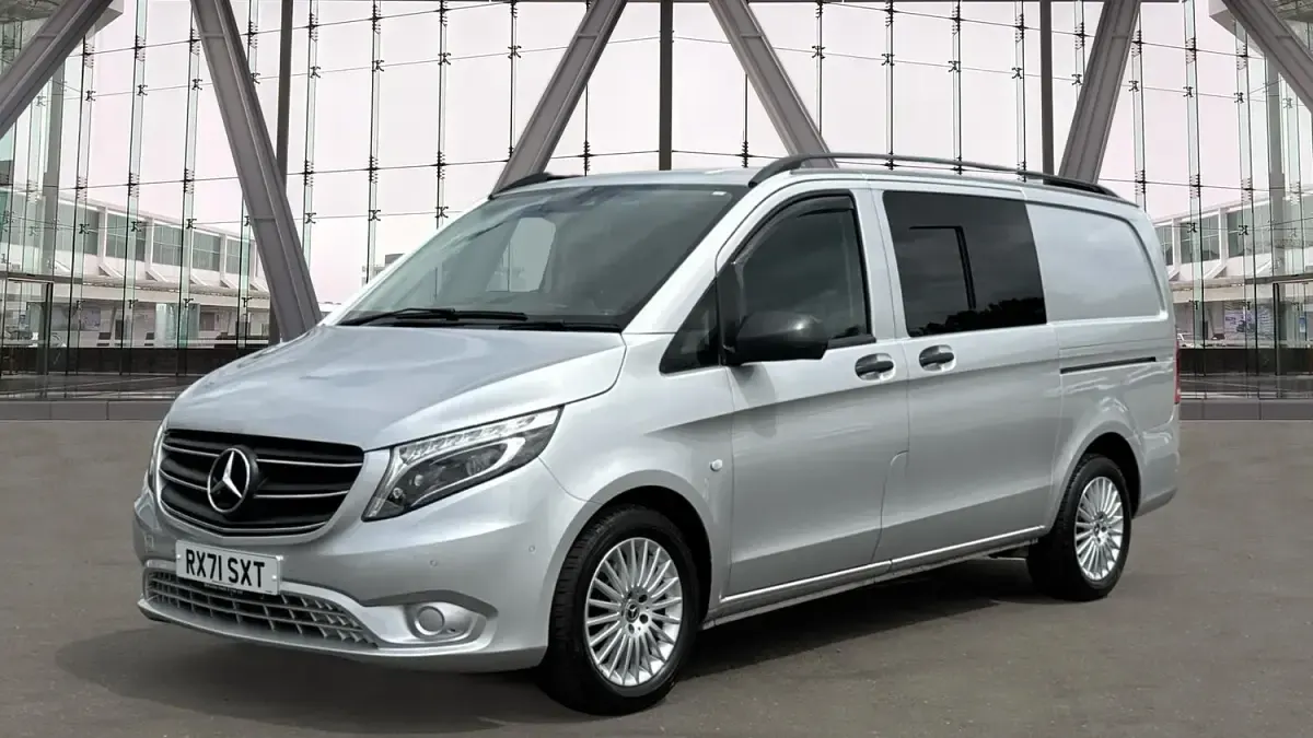 Used Mercedes Vito Premium 190 HP (139 kW) 2021 Silver Van