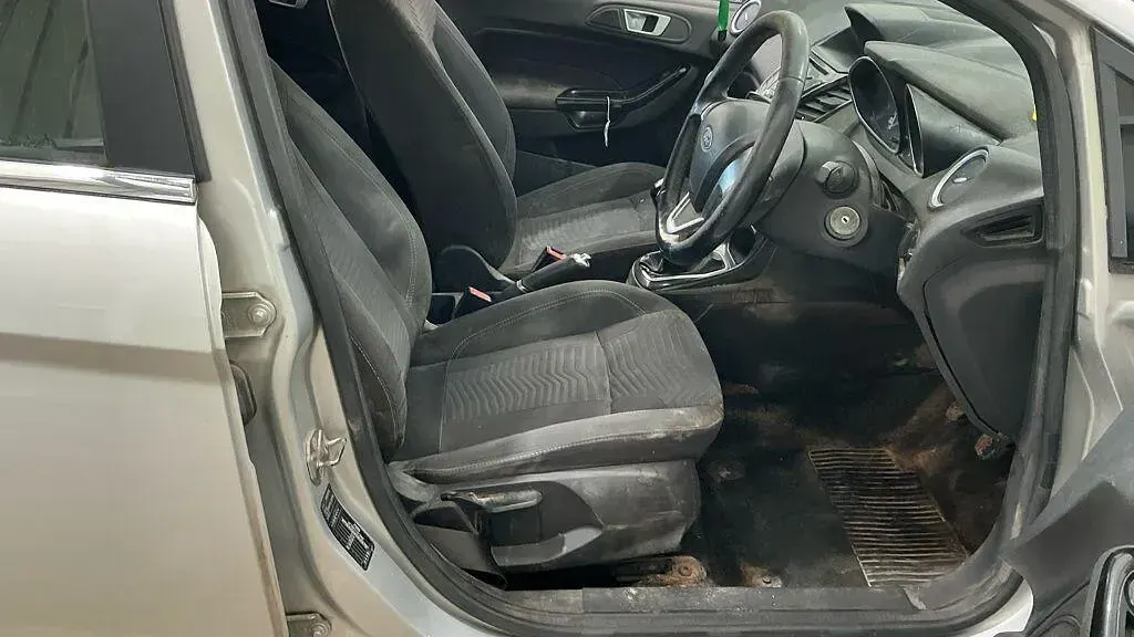 Used Ford Fiesta Zetec 82 HP (60 kW) 2017 Silver Hatchback