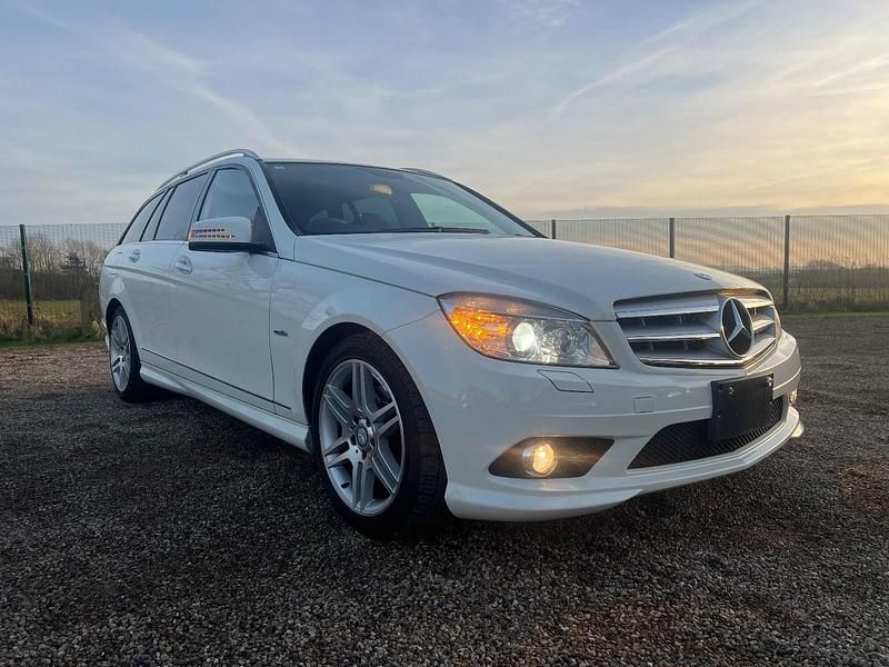 Usado Mercedes C200 2010 Branco Carrinha