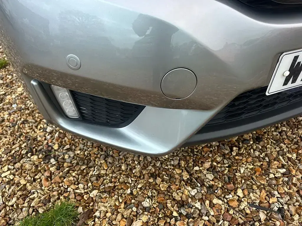 Second-hand Honda Jazz SE 102 CP (75 kW) 2015 Argintiu Hatchback