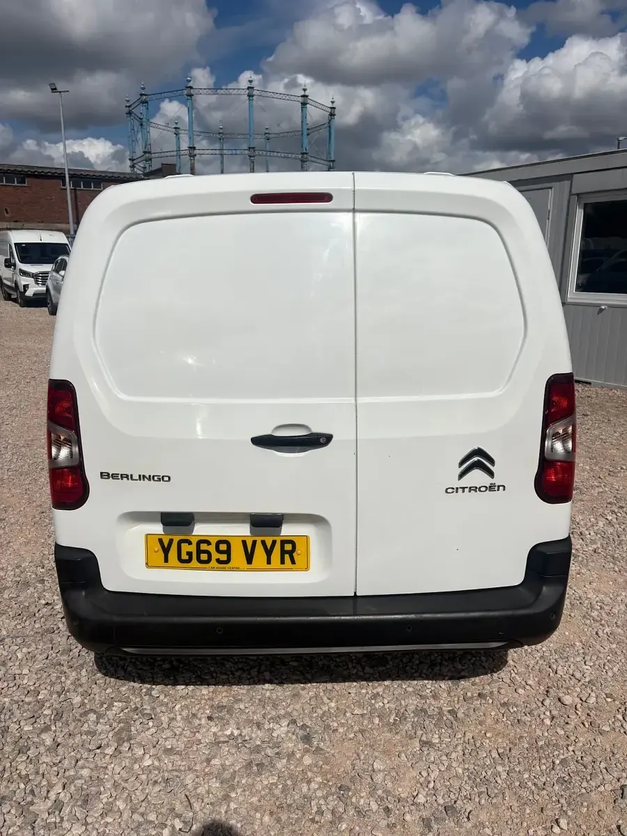 Used Citroën Berlingo 75 HP (55 kW) 2019 White MPV