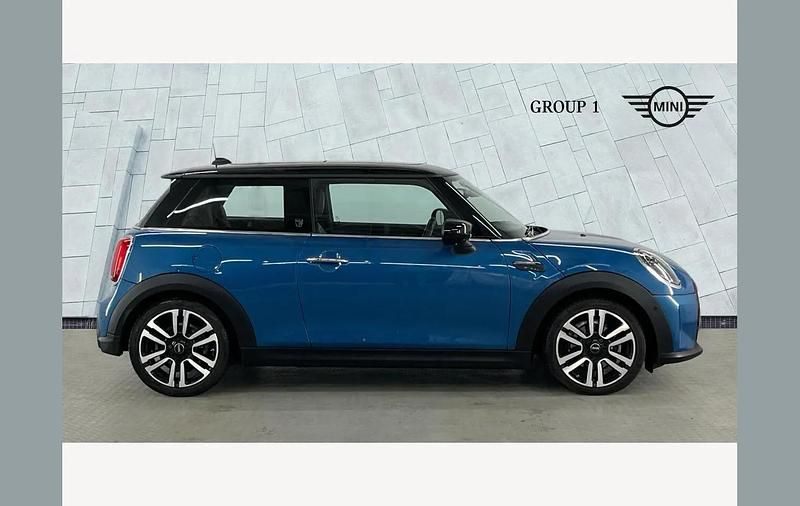 Used Mini Cooper Exclusive 136 HP (100 kW) 2023 Blue Hatchback