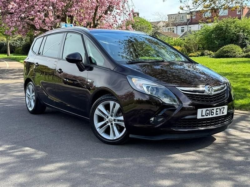 Used Vauxhall Zafira Tourer SRi 140 HP (102 kW) 2016 Brown MPV